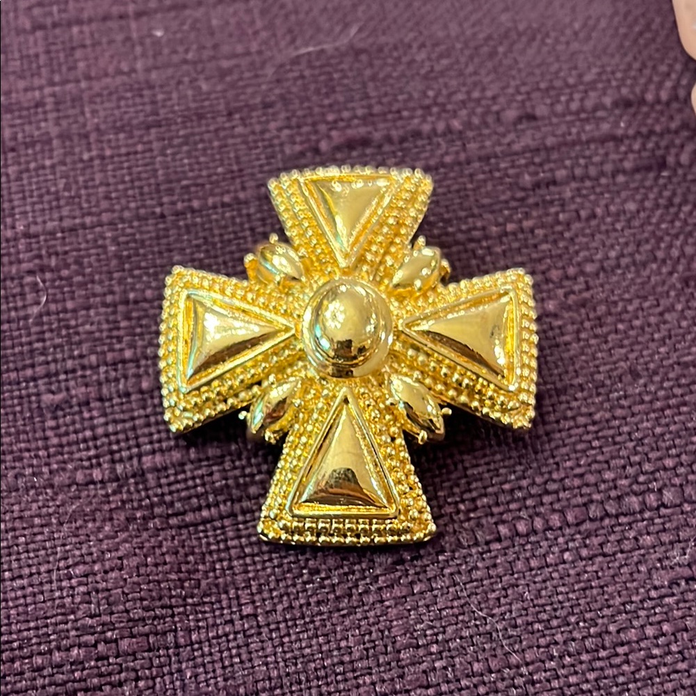 Vintage St John Maltese Cross Pendant Brooch Gold Plated Unique Statement 76$